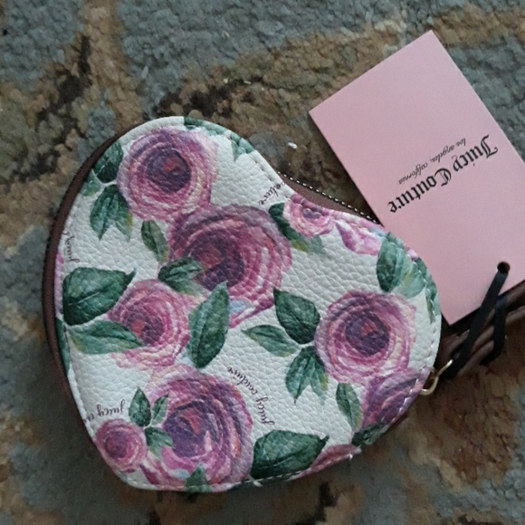 2x*Host Pick*Juicy Couture heart shaped wristlet - Picture 8 of 16